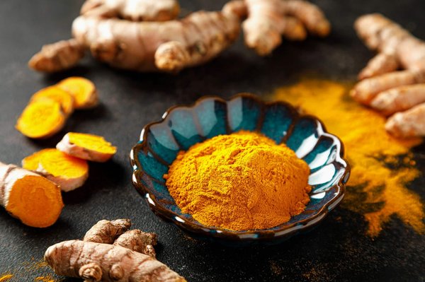 Comment la consommation de curcuma peut-elle aider à réduire l'inflammation ?